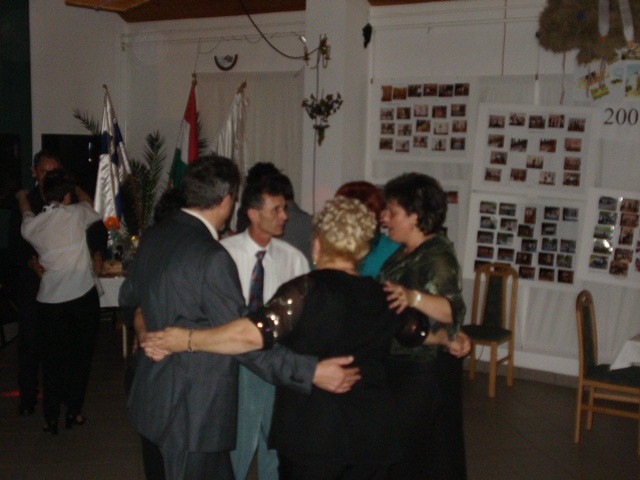 Bálozunk